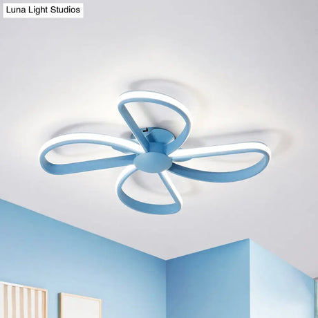 Nordic Stylish Led Ceiling Lamp - Blossom Shape Ideal For Kid’s Bedroom