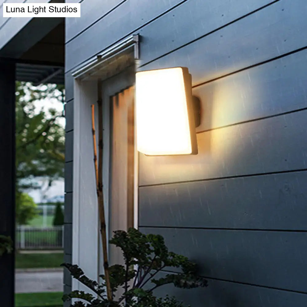 Rectangular Minimalistic Led Wall Sconce With Acrylic Shade Metallic Balcony Lighting (Black)
