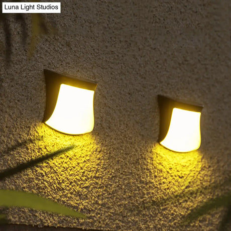 Retro Led Solar Wall Sconce Curved Flush Mount Acrylic Fixture For Outdoor Lighting