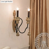 Retro Resin Candelabra Wall Lamp With Curved Arm In Black-Gold For Living Room