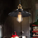 Retro Style Single-Bulb Pendant Ceiling Light In Black Metallic Suspension - Scalloped Cone Design
