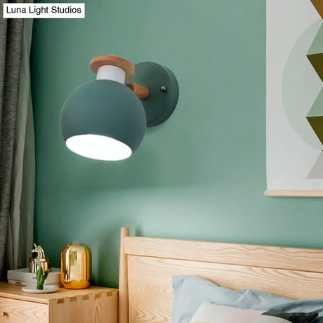 Rotatable Metal Globe Wall Light - Nordic Style Sconce For Child Bedroom Or Corridor