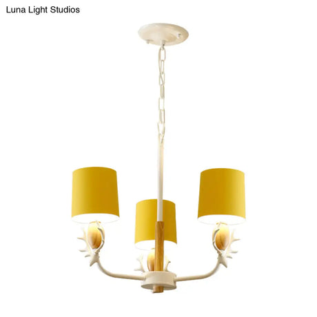 Scandinavian Deer Horn Chandelier - Stylish Metal Wood Hanging Light For Living Room