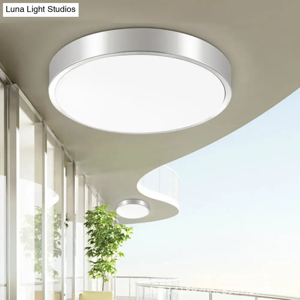 Silver Round Flush Ceiling Light - 14’/16’ Wide Led Acrylic Mount Lamp In Warm/White For Living