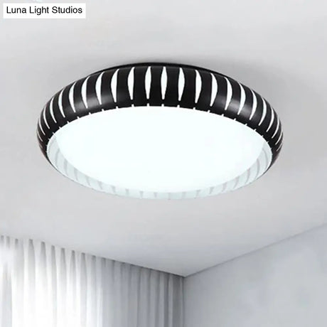 Simple Metal Led Ceiling Flush Mount Light White/Black With Hollow Shade For Living Room