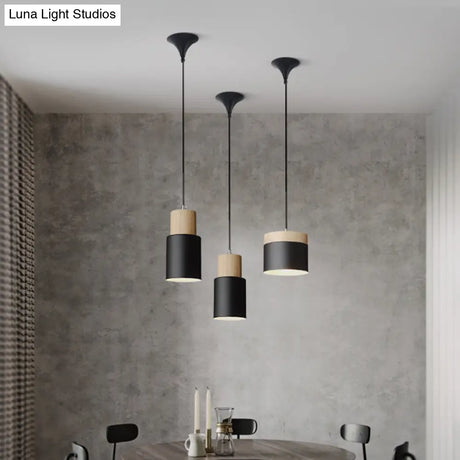 Simple Nordic Pendant Light For Restaurants & Coffee Shops - Modern And Creative Design