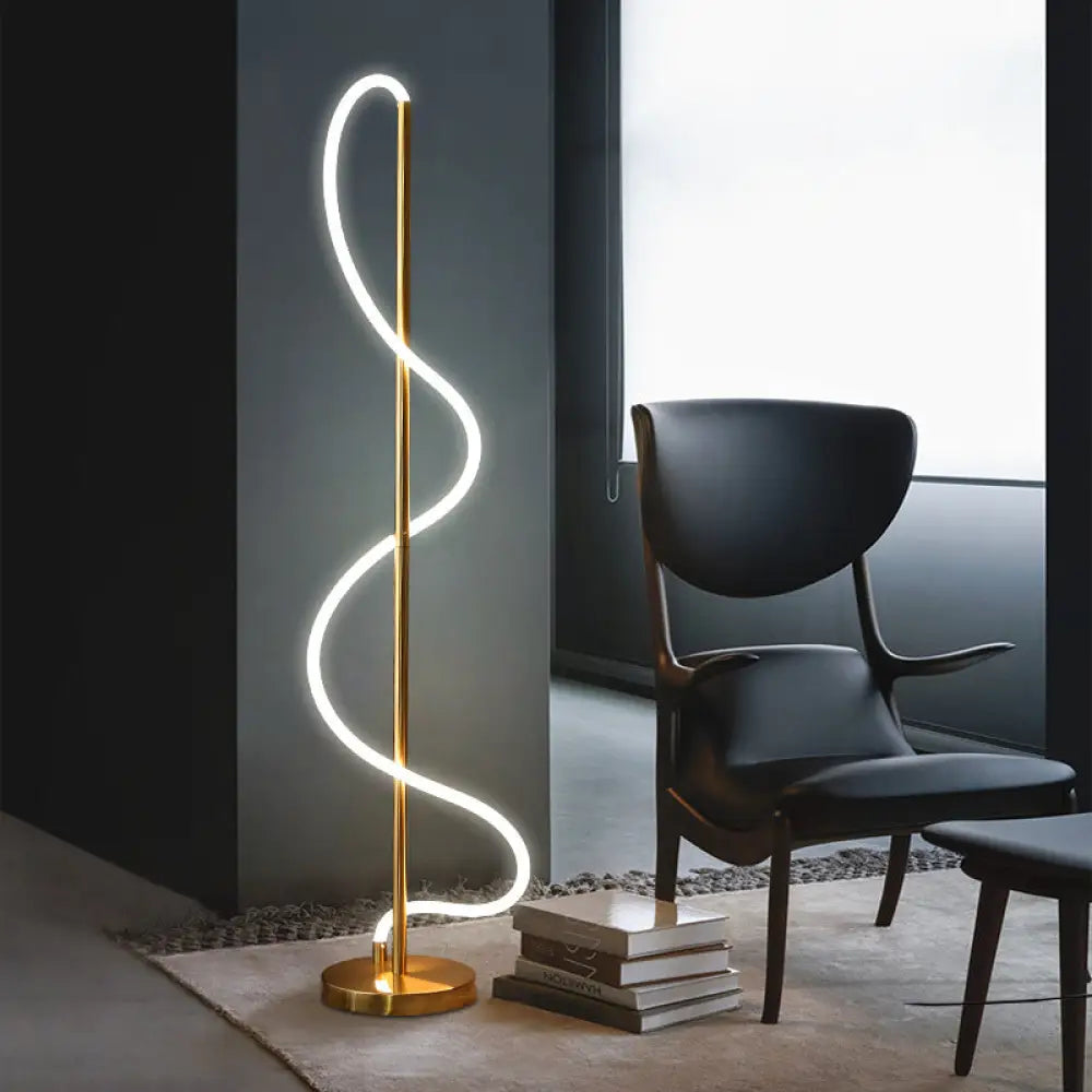 Sleek Gold Led Floor Lamp - Stylish Spiral Design For Warm/White Reading Light / White