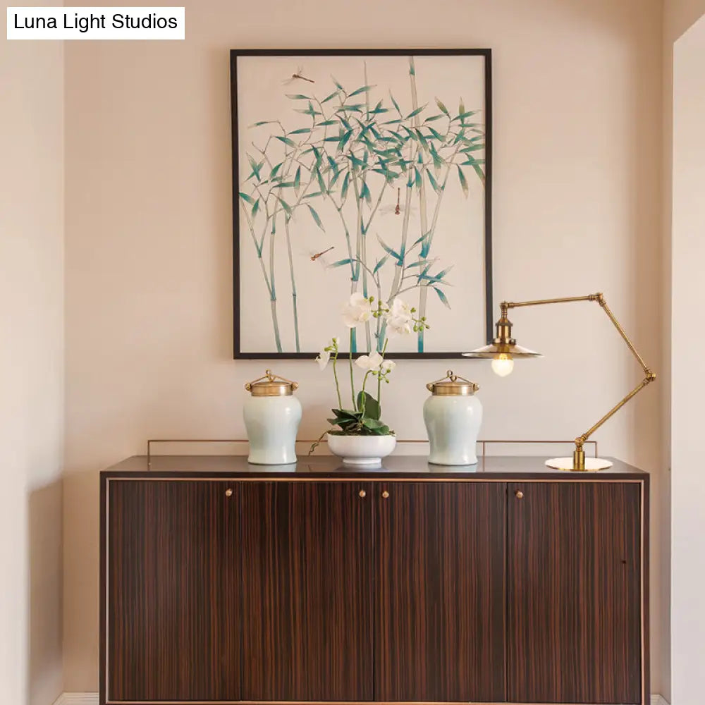 Stylish Flared Table Lamp - Industrial Metallic Accent With 1 Light For Dining Room Gold 8+8/8+8+8