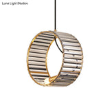 Stylish Ribbed Crystal Pendant - Modern Brass Hanging Lamp
