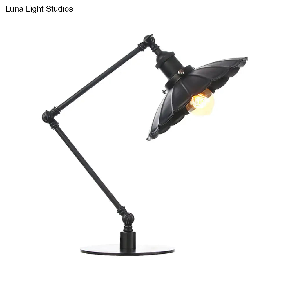 Stylish Vintage Adjustable Table Lamp With Metal Shade For Study Room - Black/Brass