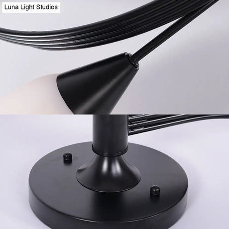 Twisted Living Room Semi Mount Lighting - Traditional Frosted Glass Ceiling Light With 4/6 Lights
