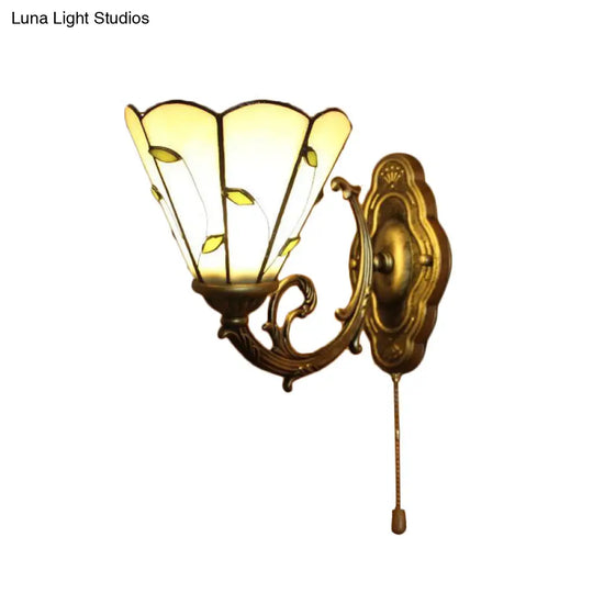 Vintage Beige Wall Sconce With Rustic Leaf Design - Single Light