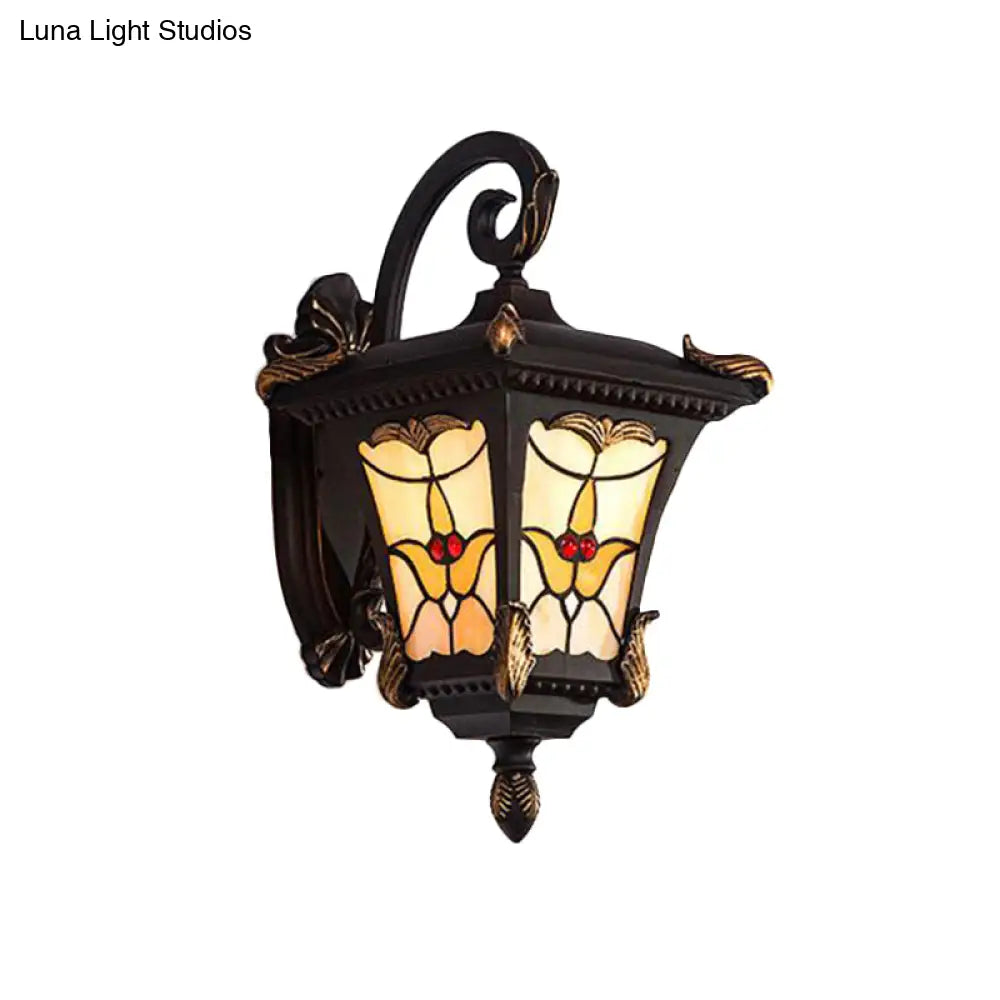 Vintage Stained Glass Wall Lantern - Industrial Style Mount Fixture For Balcony Beige Shade