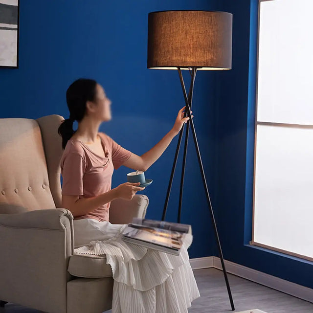 Vintage Tripod Metal Floor Lamp With Drum Fabric Shade - Perfect For Living Room Black